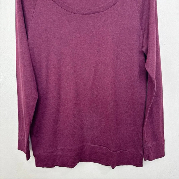 Aritzia Womens Small TNA Del Mar Tshirt  In Burgundy - Picture 4 of 14
